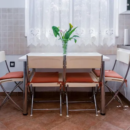 Apartments With Wifi Rijeka - 7825