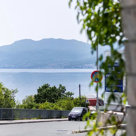 Apartments With Wifi Rijeka - 7825 Apartman