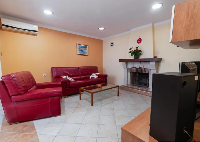 Apartments With Wifi Rijeka - 7825 아파트 리예카