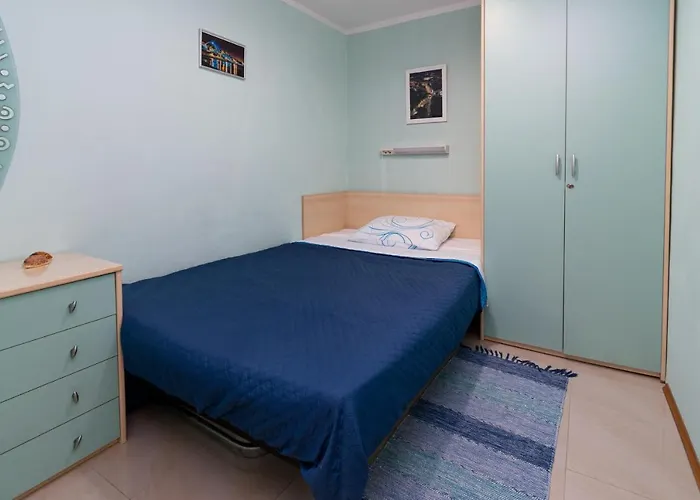 Apartments With Wifi Rijeka - 7825 리예카